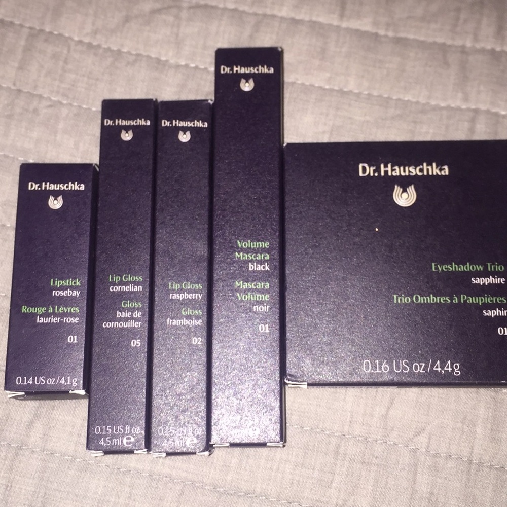 Dr. Hauscka makeup set!